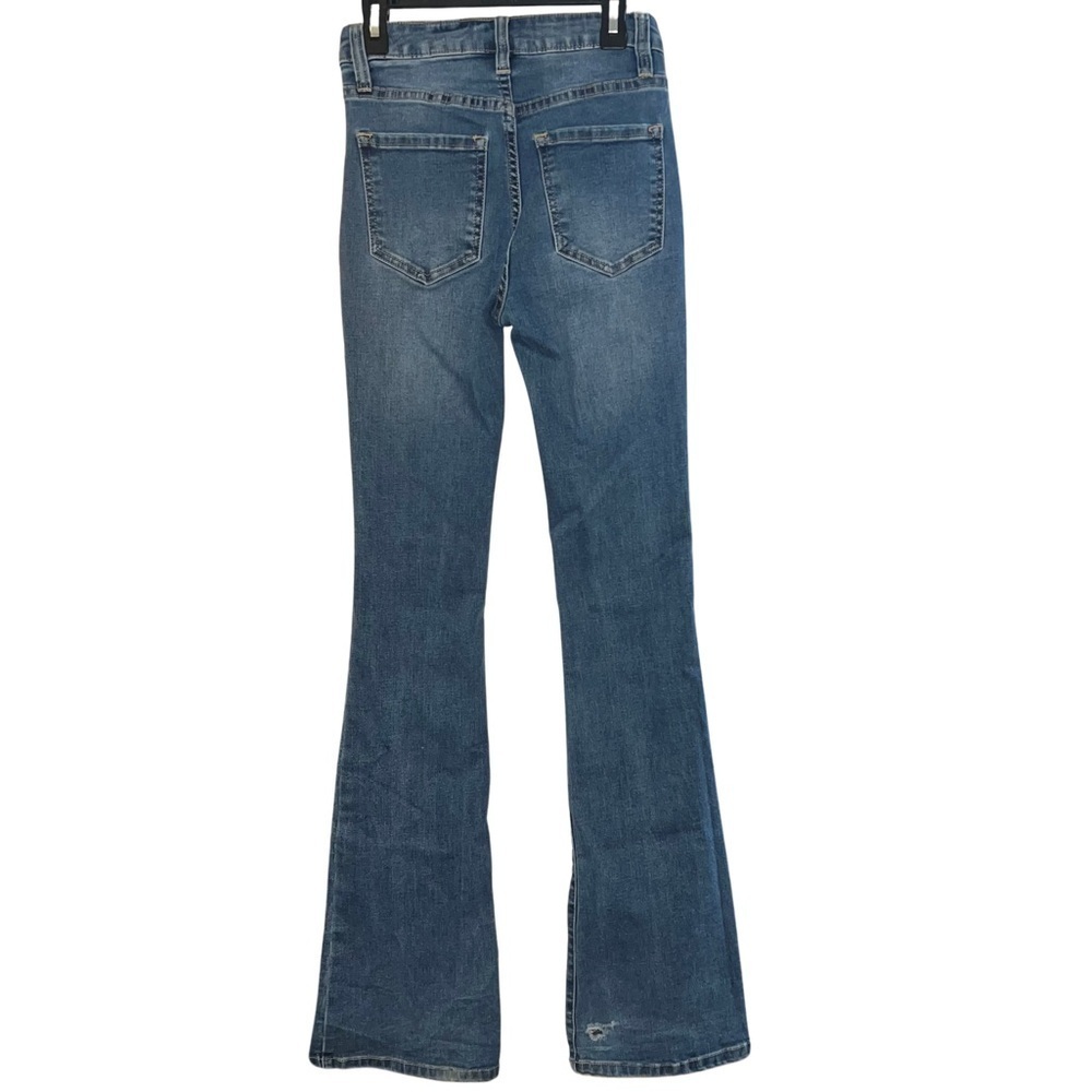 Fashion Nova Classic Blue Flared Jeans Size:1 - Picture 3 of 6
